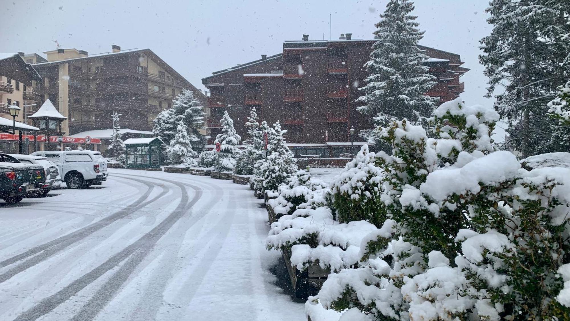 Inmobiliaria Formigal - admite mascotas - Exterior foto